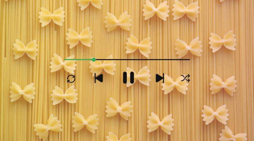 Illustratie van pasta en een nummer dat afspeelt.