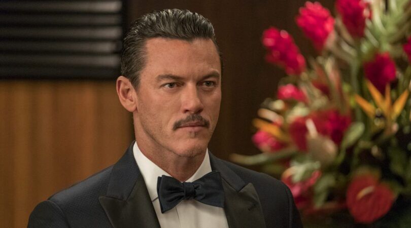 Luke Evans in Murder Mystery.