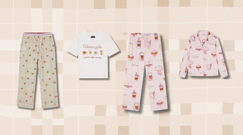 Gilmore Girls pyajama's van de Primark tegen bruine achtergrond.