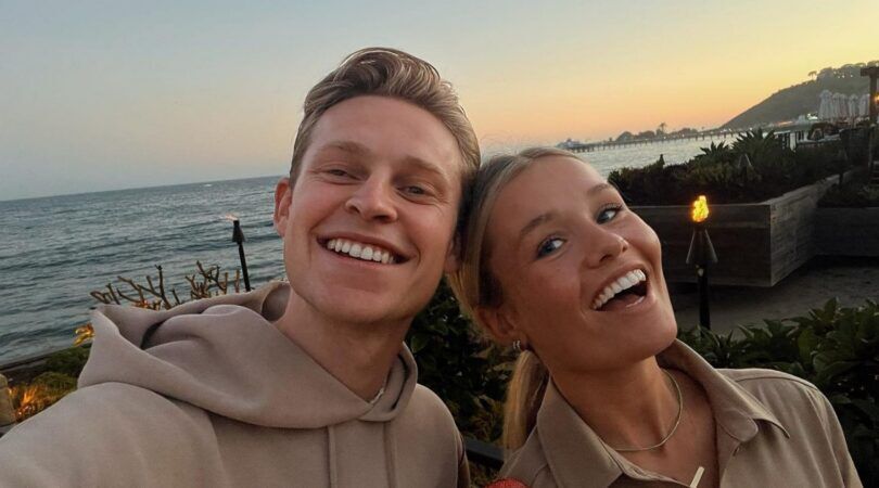 Selfie van Frenkie de Jong en zijn vriendin.