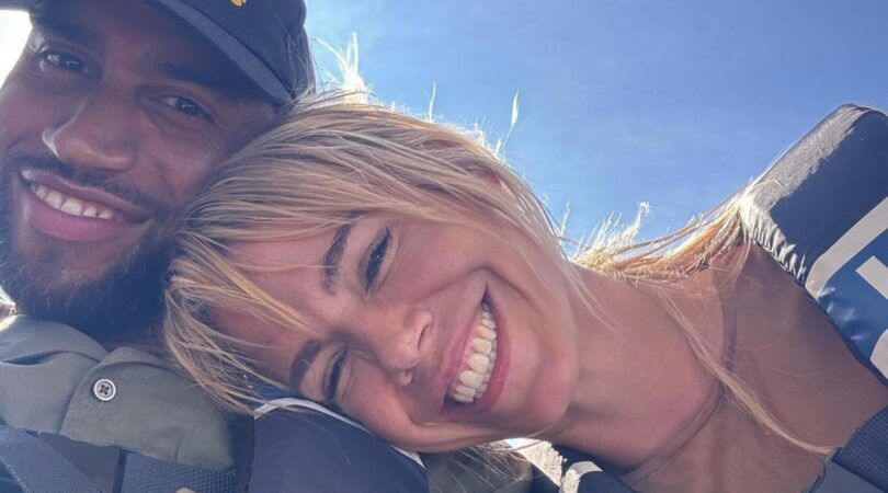 Nicolette Kluijver samen met co-presentator Edson da Graca.