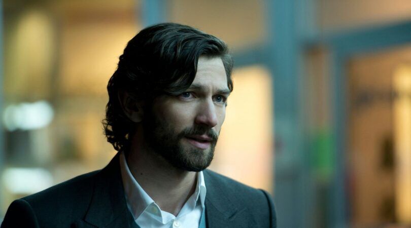 Michiel Huisman in The Age Of Adaline.