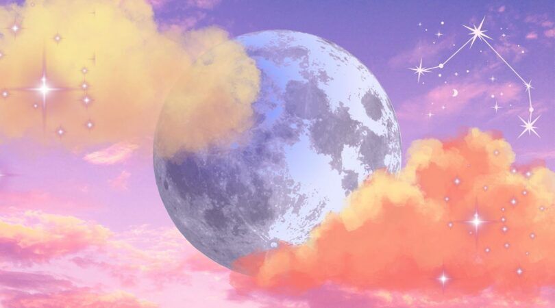 Een volle maan met verschillende wolken en een roze achtergrond.