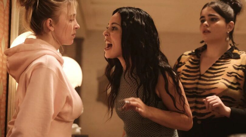 Maddy schreeuwt tegen Cassie in Euphoria.