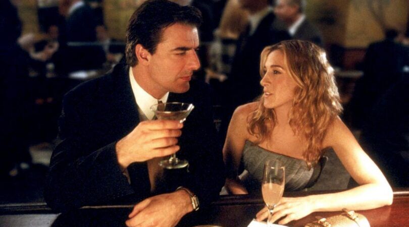 Carrie en Mr. Big in een restaurant uit Sex And The City.