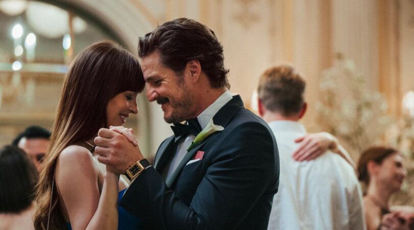 Dakota Johnson en Pedro Pascal in Materialist.