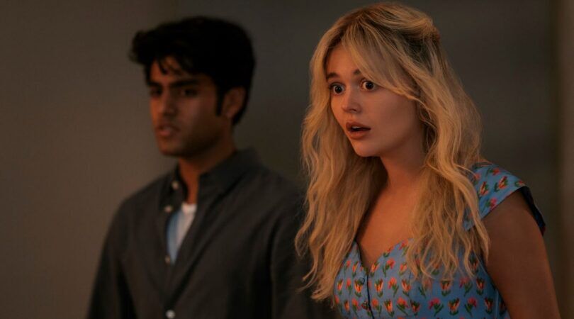 Meisje kijkt in shock.