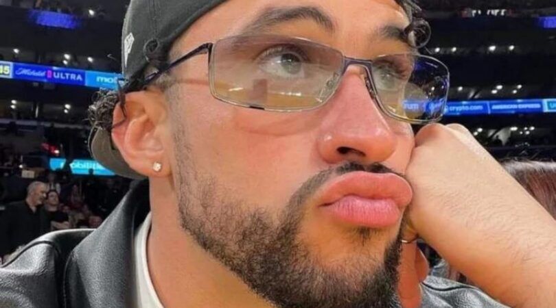 Selfie van Bad Bunny.