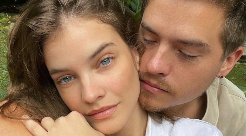 Dylan Sprouse samen met zijn vriendin.