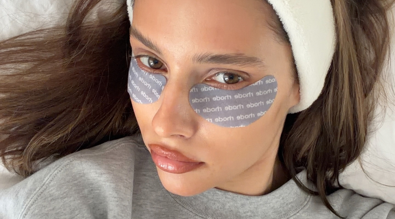 Vrouw met eye patches.