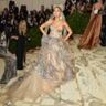FOTO&rsquo;S: Ariana Grande geeft een inkijkje in haar bruiloft