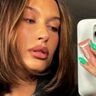 Spiegelfoto van Hailey Bieber.