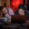 Foto van een scene in Netflix-komedie Roommates.