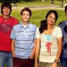 Foto van de cast van GR&Sigma;&Sigma;K.