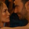 Jennifer Lopez in de film Office Romance.