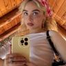 Selfie van Sabrina Carpenter.