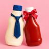 Fles mayonaise en ketchup.